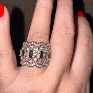 Dazzling Black and Silver Women's Ring